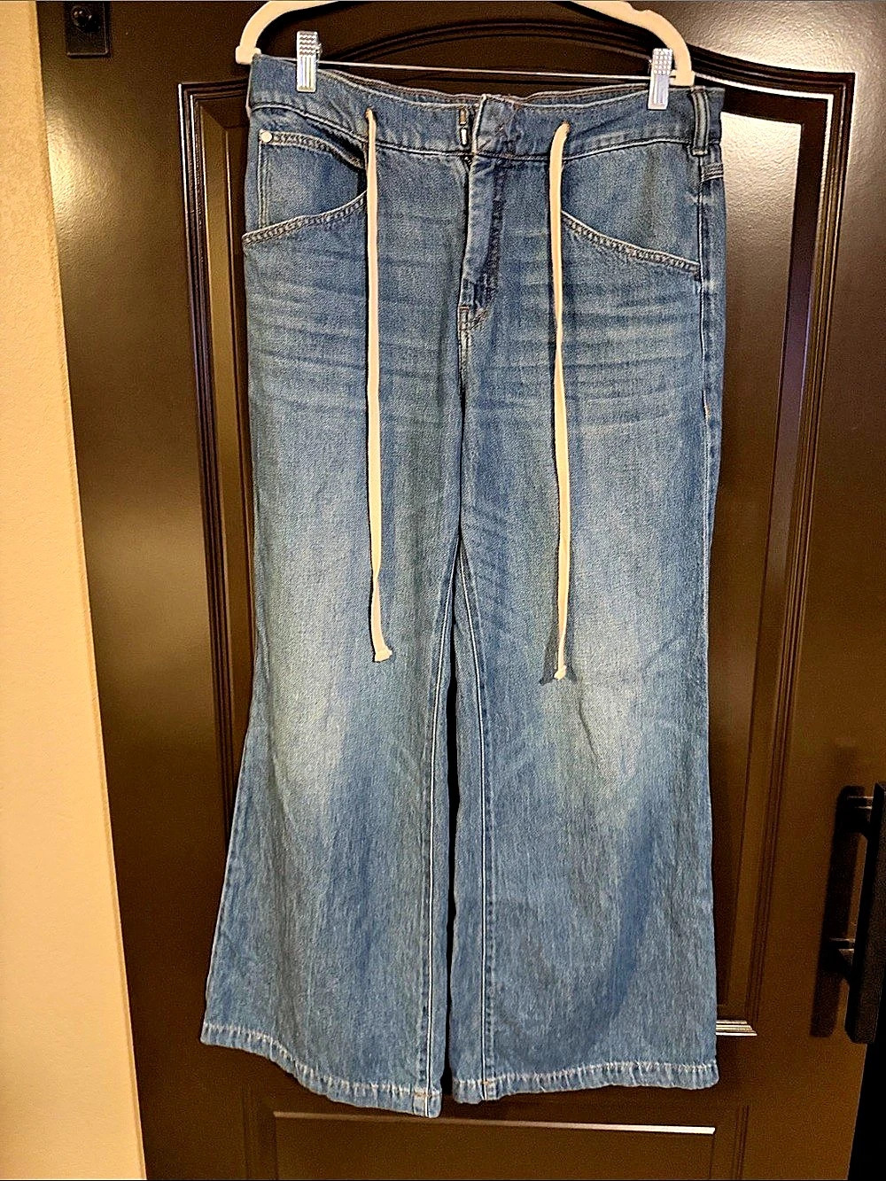 PILCRO Ellis High-Rise Pull-On Wide-Leg Jeans Wide Leg Jeans in Blue Size Small